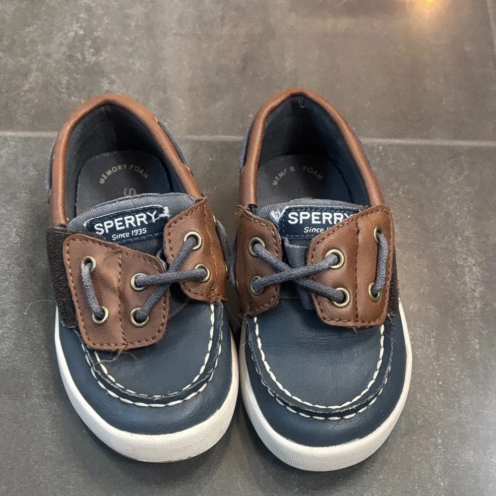 Sperry Kids Navy and Brown Moccasins